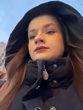 KittyQueeny online show from January 17, 2026, 2:00 pm