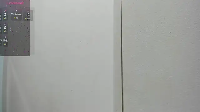 iisabella noa online show from October 31, 2025, 12:17 pm