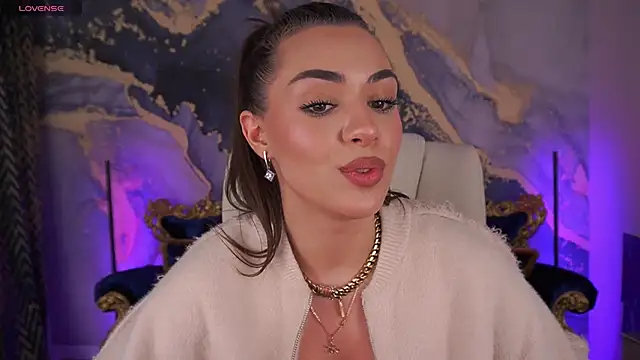 Snapshot of EricaSin chatting on October 29, 2025, 1:57 pm EricaSin online show from October 29, 2025, 1:57 pm