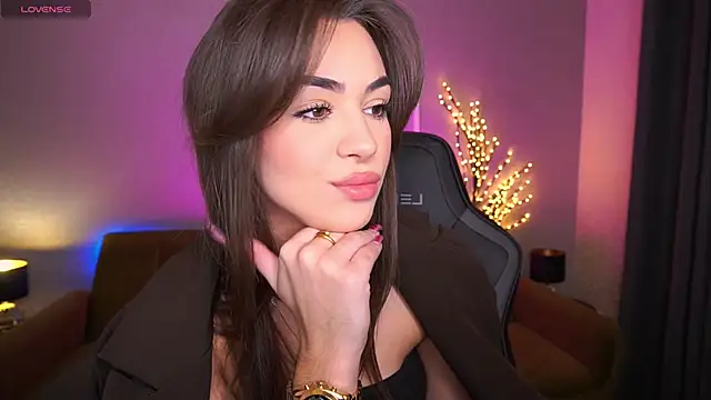 Snapshot of EricaSin chatting on November 3, 2025, 7:09 am EricaSin online show from November 3, 2025, 7:09 am