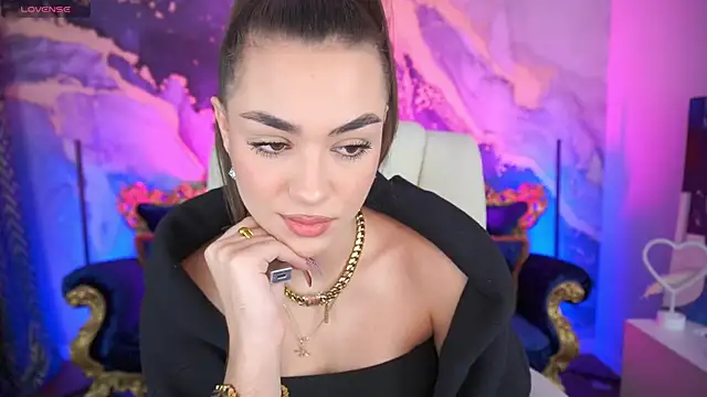 Snapshot of EricaSin chatting on November 8, 2025, 2:06 pm EricaSin online show from November 8, 2025, 2:06 pm