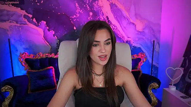 Snapshot of EricaSin chatting on November 13, 2025, 4:39 pm EricaSin online show from November 13, 2025, 4:39 pm