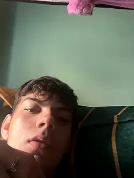 Snapshot of Cos_minn chatting on December 1, 2025, 7:24 am Cos minn online show from December 1, 2025, 7:24 am