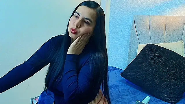 Snapshot of Aly_Smith_ chatting on September 16, 2025, 11:44 am Aly Smith online show from September 16, 2025, 11:44 am
