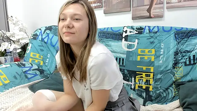 Sunny Sammy online show from September 24, 2025, 1:20 am