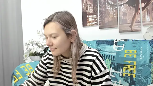 Sunny Sammy online show from September 28, 2025, 1:11 am