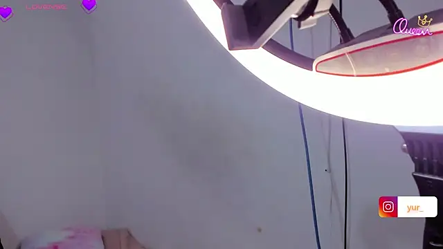 Brandy brown  online show from January 8, 2026, 11:40 pm