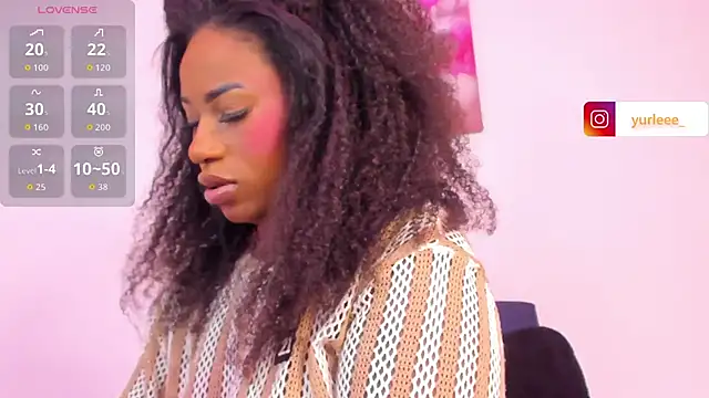 Brandy brown  online show from June 6, 2026, 11:53 pm
