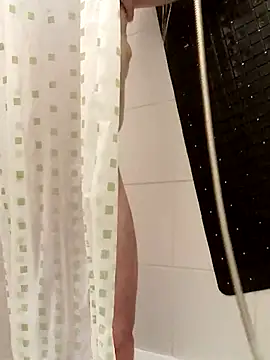 hotmen83 online show from March 29, 2026, 1:49 am