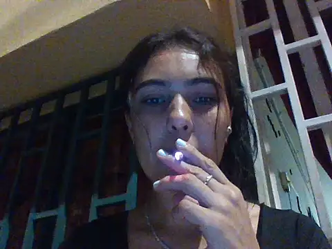 EmmaSplycer02 online show from March 27, 2026, 3:12 am