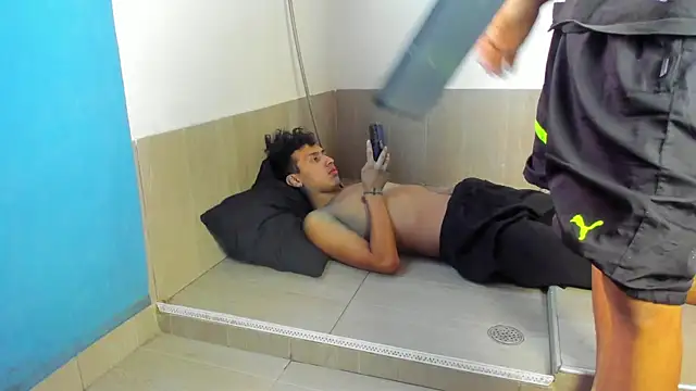 spicy adonhis online show from November 2, 2025, 7:27 pm