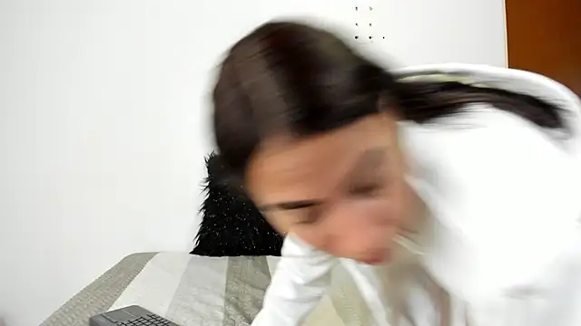 Snapshot of Camila_Martiinez chatting on October 16, 2025, 7:48 pm Camila Martiinez online show from October 16, 2025, 7:48 pm