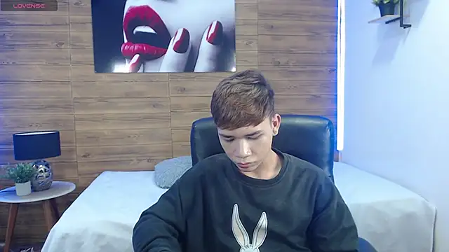 nathanclay online show from March 19, 2026, 4:27 am