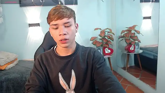 nathanclay online show from March 25, 2026, 3:34 am