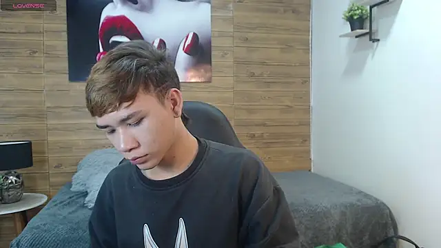 nathanclay online show from March 28, 2026, 4:01 am