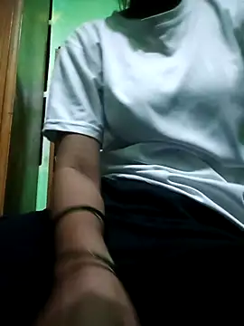 NEHA-DESHI999 online show from September 13, 2025, 4:18 pm