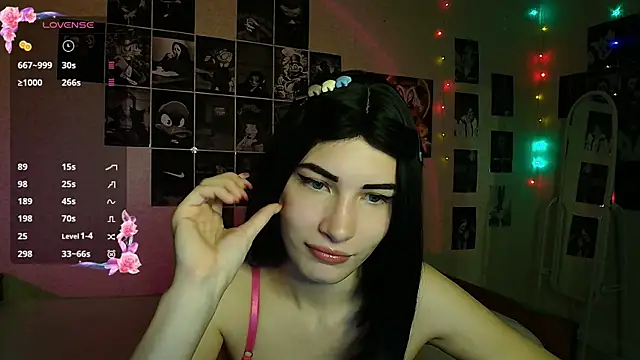 mskissa online show from September 8, 2025, 9:47 pm