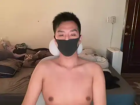 Lars Chang online show from October 18, 2025, 1:56 pm