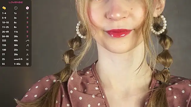 Snapshot of BeatrixHiett chatting on September 27, 2025, 2:38 am BeatrixHiett online show from September 27, 2025, 2:38 am