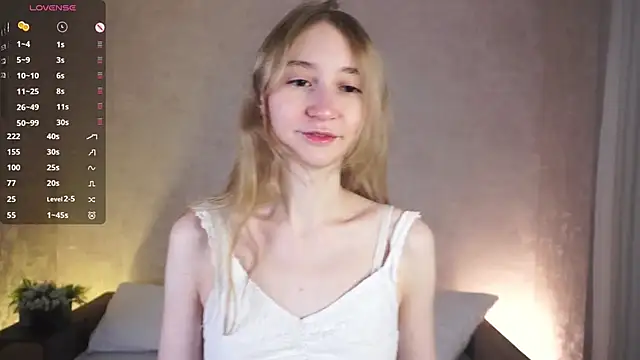 Snapshot of BeatrixHiett chatting on October 1, 2025, 4:07 am BeatrixHiett online show from October 1, 2025, 4:07 am
