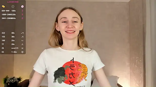 Snapshot of BeatrixHiett chatting on October 18, 2025, 2:47 am BeatrixHiett online show from October 18, 2025, 2:47 am