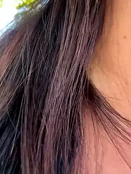 Ninabigtitied online show from September 13, 2025, 4:07 pm