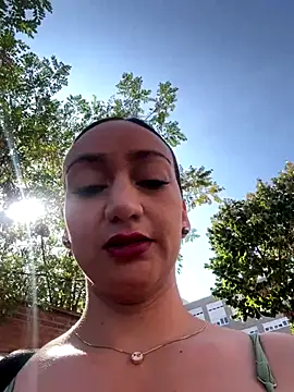 Ninabigtitied online show from September 16, 2025, 9:43 am