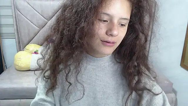 Velvet Moon V online show from September 19, 2025, 1:12 pm