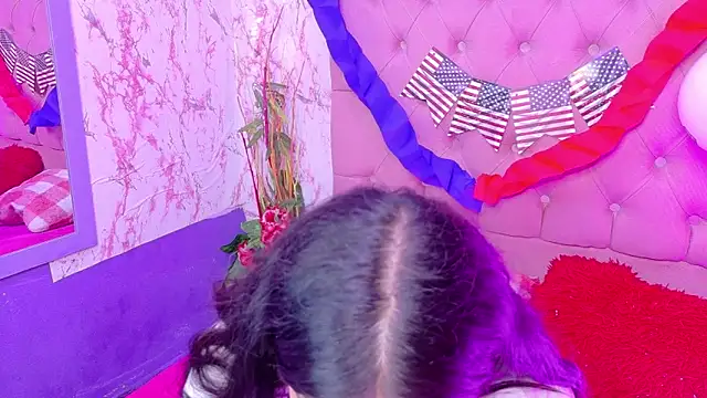 Snapshot of bellaseduzione chatting on June 17, 2026, 12:50 pm bellaseduzione online show from June 17, 2026, 12:50 pm