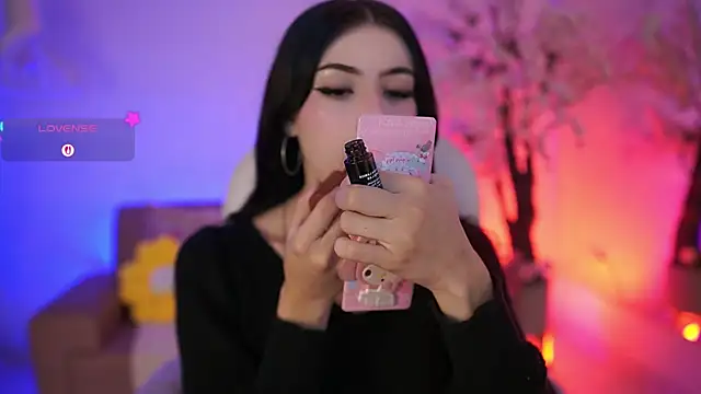 JadeSummerr online show from April 10, 2026, 11:48 am