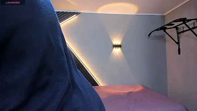 Horny nick18 online show from April 18, 2026, 11:14 am