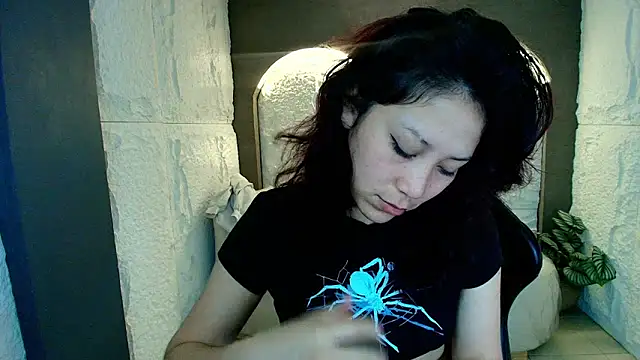 valentina r  online show from April 2, 2026, 3:15 am