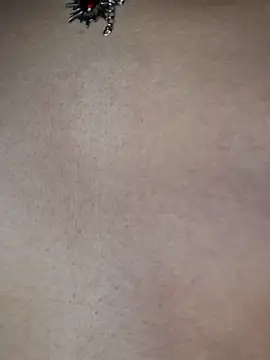 valentina r  online show from April 13, 2026, 8:14 pm