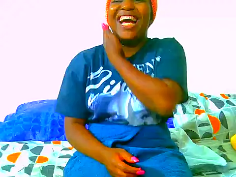 SweetHoney21  online show from June 11, 2026, 6:17 pm