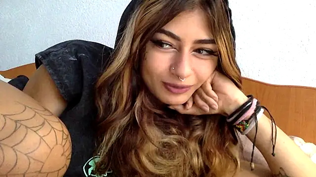 piccolaflo online show from September 20, 2025, 7:20 am