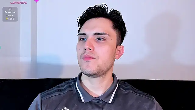 jasonxd9898 online show from November 14, 2025, 1:04 am