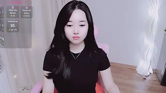 Miu-999 online show from October 4, 2025, 4:10 am