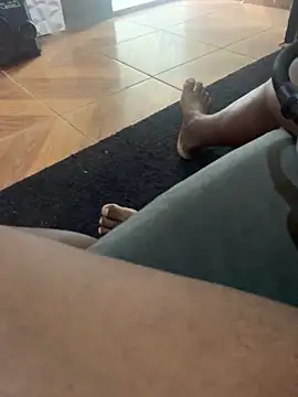 Snapshot of envolvemteX chatting on September 29, 2025, 2:22 pm envolvemteX online show from September 29, 2025, 2:22 pm