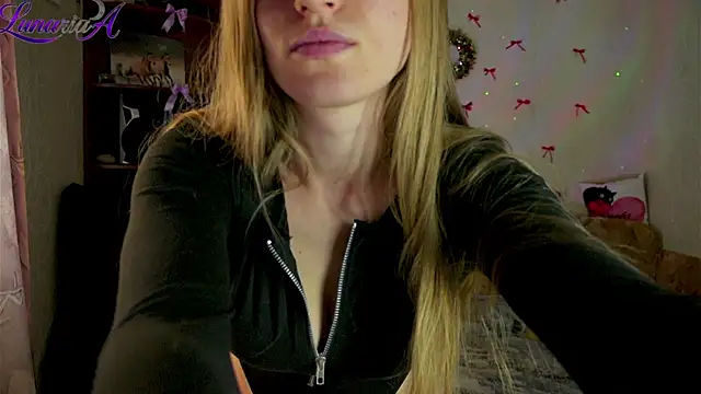 Luntryy online show from April 10, 2026, 9:25 am