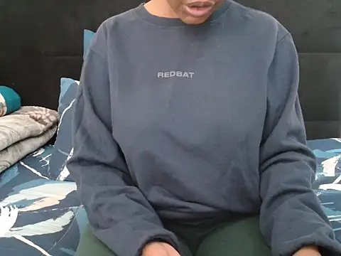 CreamySexyPussy online show from October 21, 2025, 7:20 am