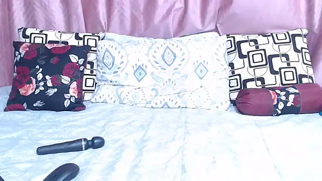 HoneyDripz 94 online show from November 8, 2025, 1:11 pm