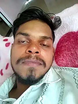 chocoboyfunn online show from April 25, 2026, 7:33 am