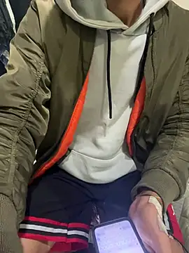 Yasar-Xxxl online show from February 26, 2026, 9:47 pm