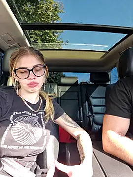 Snapshot of Couplexxx10@xh chatting on September 15, 2025, 7:19 am Couplexxx10xh online show from September 15, 2025, 7:19 am