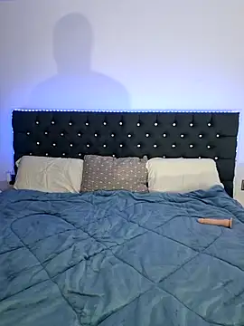 Snapshot of Couplexxx10@xh chatting on October 29, 2025, 6:09 pm Couplexxx10xh online show from October 29, 2025, 6:09 pm