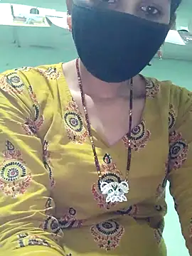 poojam93 online show from September 8, 2025, 2:49 pm