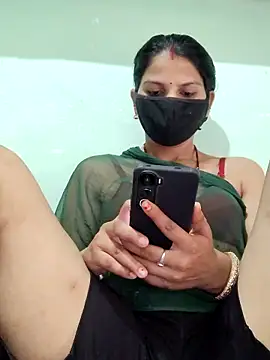 poojam93 online show from September 14, 2025, 1:05 am