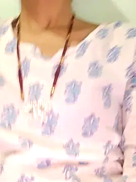 poojam93 online show from September 19, 2025, 1:51 am