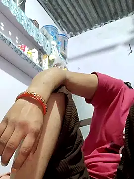 Snapshot of poojam93 chatting on November 21, 2025, 3:22 pm poojam93 online show from November 21, 2025, 3:22 pm