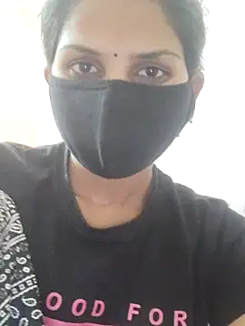 Snapshot of poojam93 chatting on February 6, 2026, 5:01 am poojam93 online show from February 6, 2026, 5:01 am